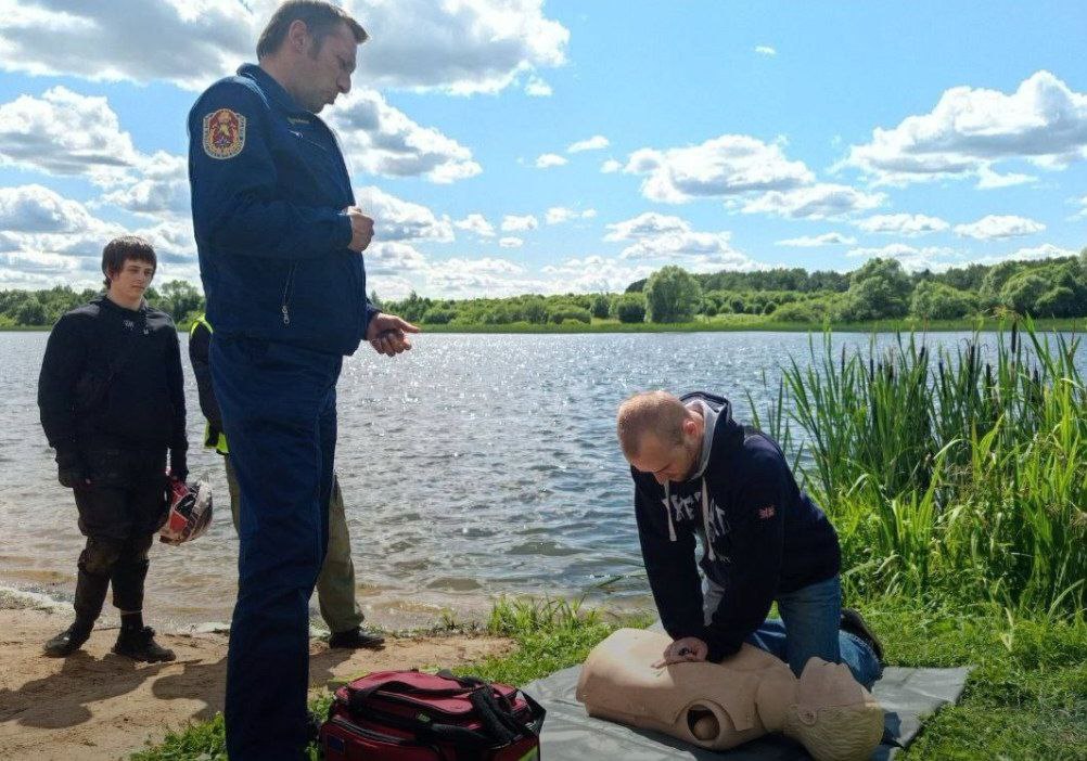Безопасность на водоемах: активист из Филимонковского стал участником профилактического мастер-класса
