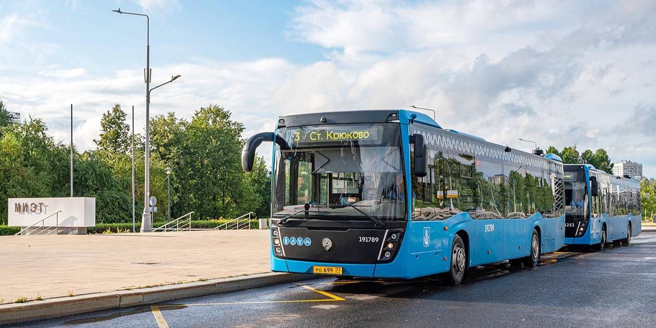 Новые маршруты автобусов представили жителям Москвы